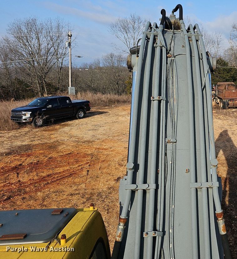 image for item EJ5921 2001 Volvo  EC290LC  excavator