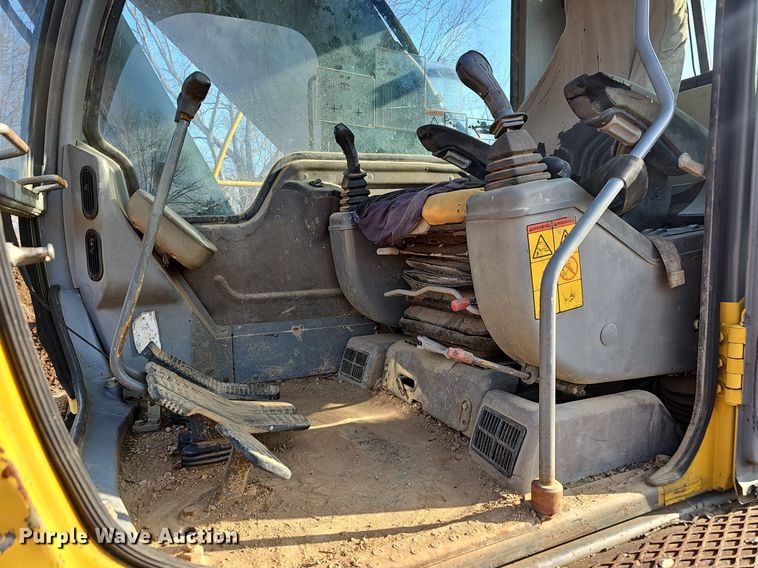 image for item EJ5921 2001 Volvo  EC290LC  excavator