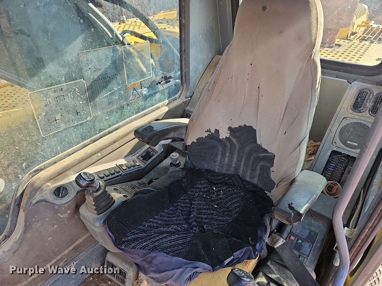 image for item EJ5921 2001 Volvo  EC290LC  excavator