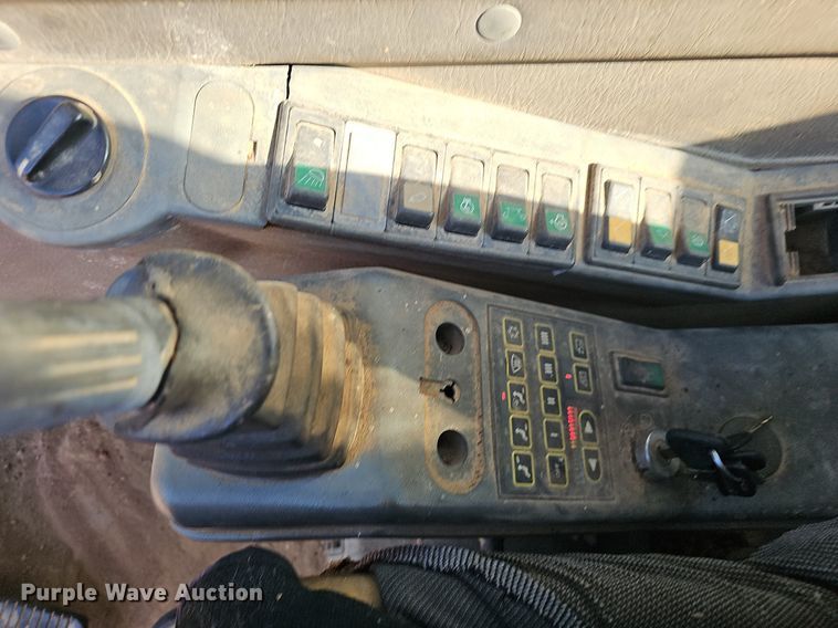 image for item EJ5921 2001 Volvo  EC290LC  excavator