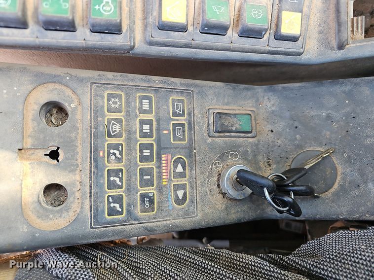 image for item EJ5921 2001 Volvo  EC290LC  excavator