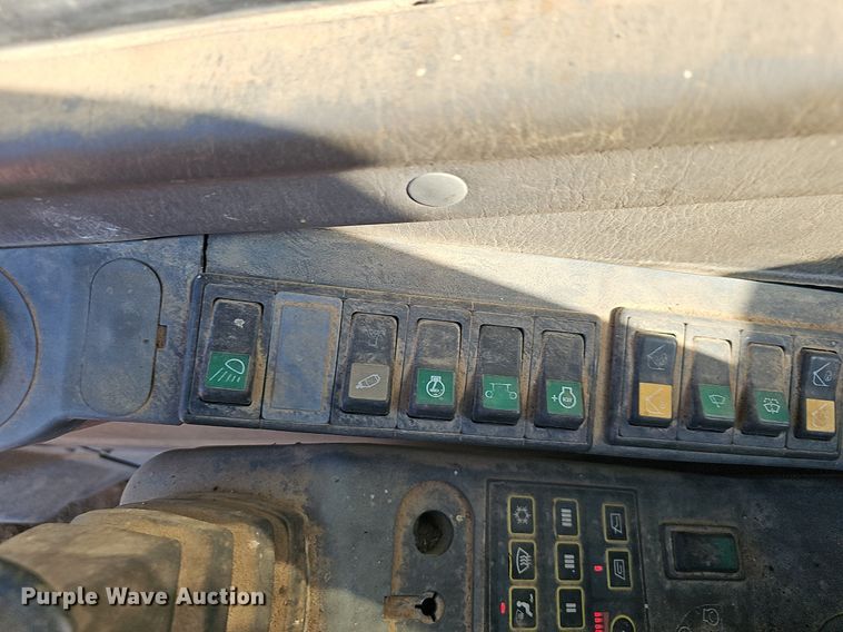 image for item EJ5921 2001 Volvo  EC290LC  excavator