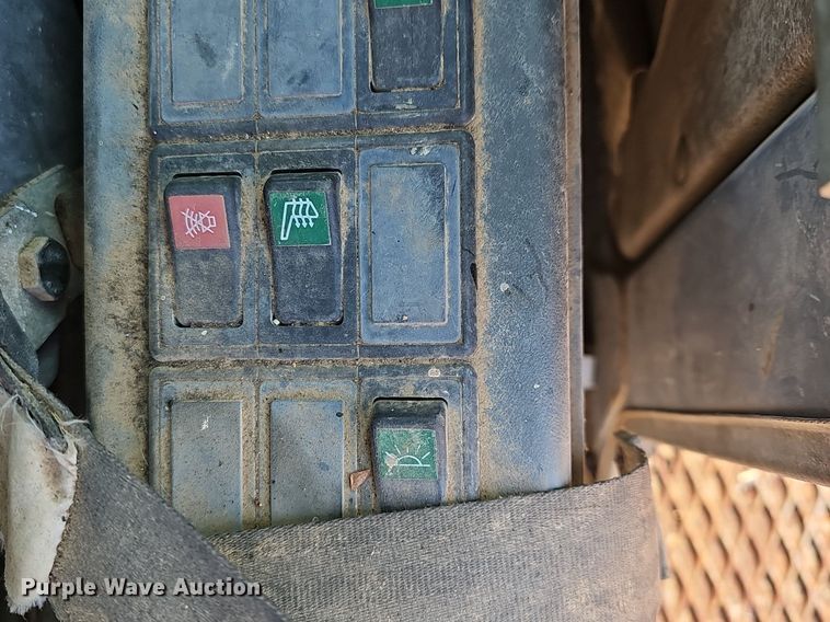 image for item EJ5921 2001 Volvo  EC290LC  excavator