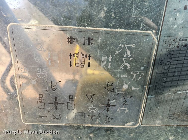 image for item EJ5921 2001 Volvo  EC290LC  excavator