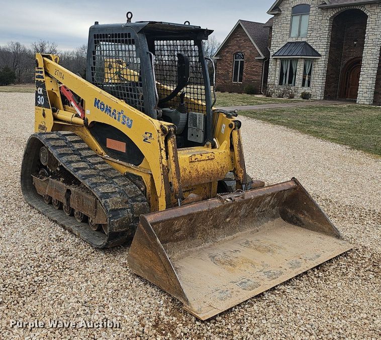 image for item EJ5923 2007 Komatsu  CK30-1 tracked skid steer loader