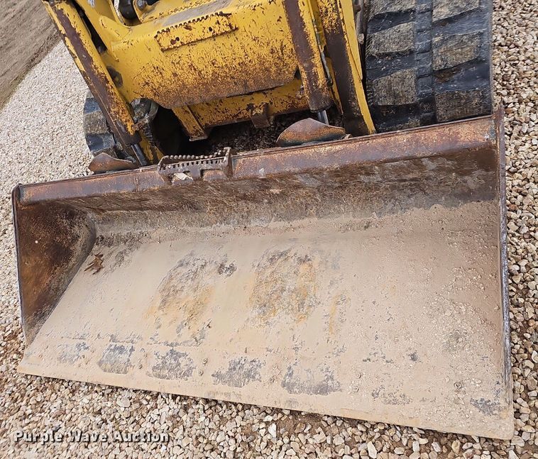 image for item EJ5923 2007 Komatsu  CK30-1 tracked skid steer loader