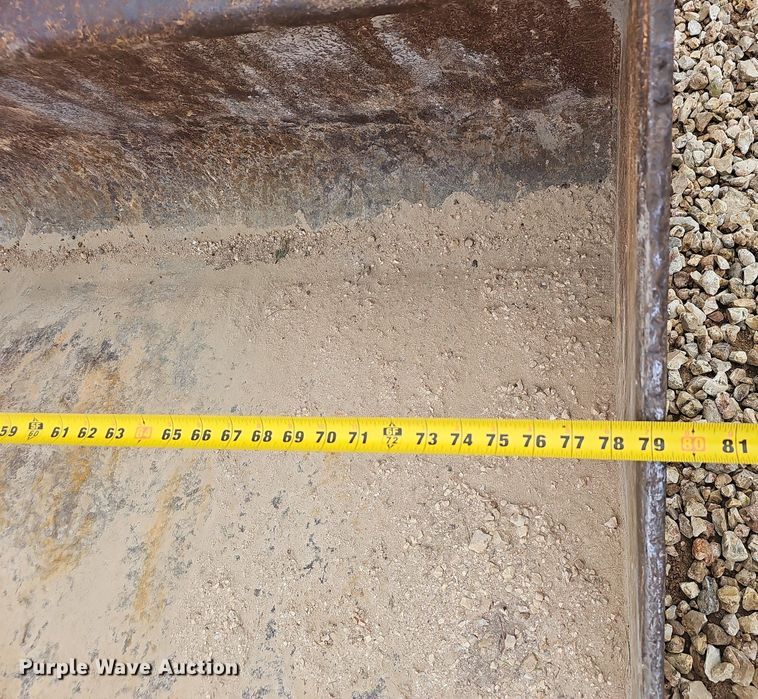 image for item EJ5923 2007 Komatsu  CK30-1 tracked skid steer loader