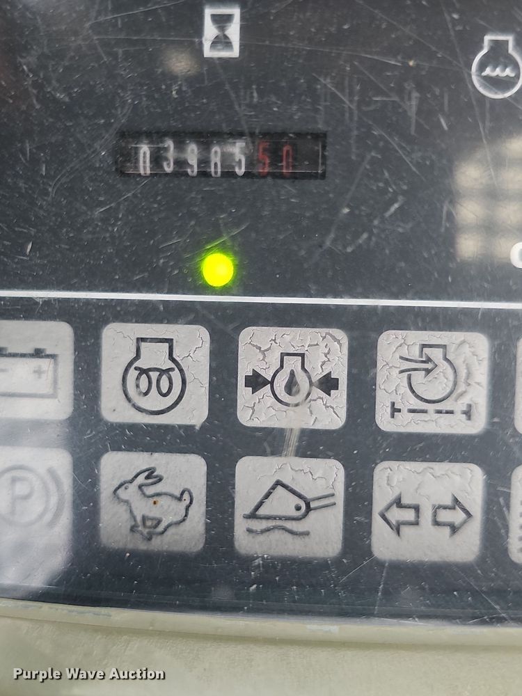 image for item EJ5923 2007 Komatsu  CK30-1 tracked skid steer loader