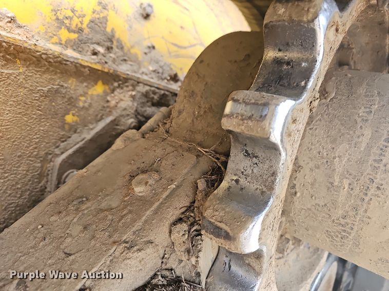 image for item EJ5923 2007 Komatsu  CK30-1 tracked skid steer loader