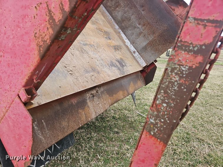 image for item EJ5925 1993 International 8100 dump truck