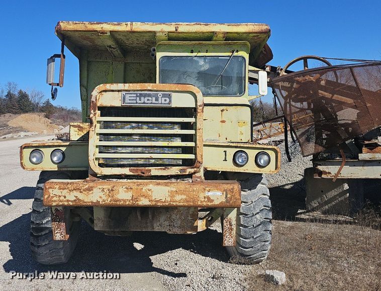 image for item EJ5932 Euclid 207 FD haul truck