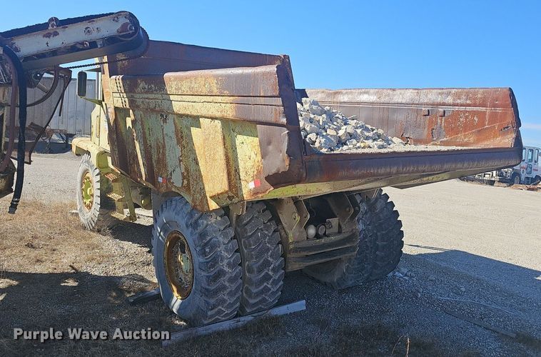 image for item EJ5932 Euclid 207 FD haul truck