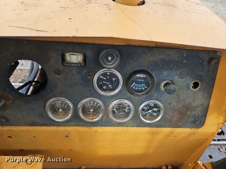 image for item EJ5939 1978 Case  450 dozer