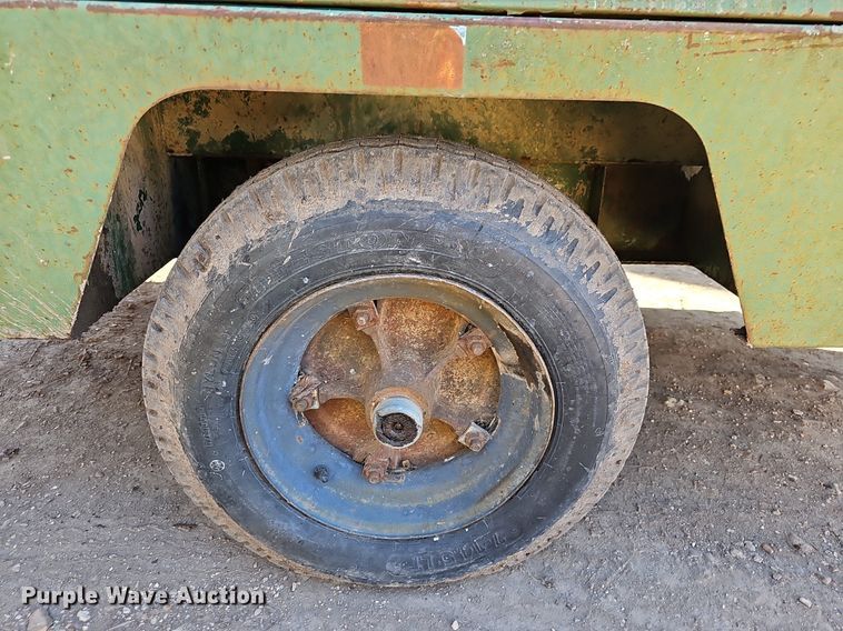 image for item EJ5947 1993 Sullair  375DPQ-JD air compressor