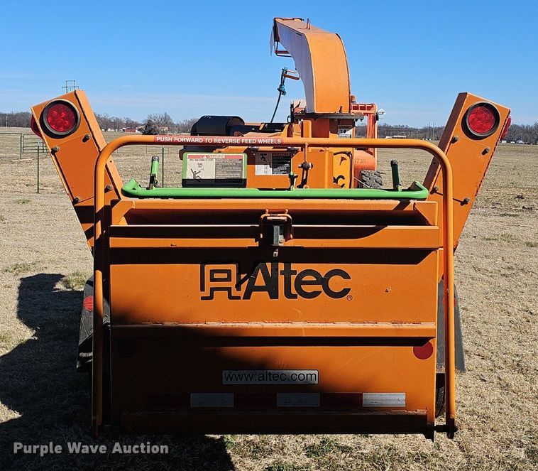image for item EJ5950 2016 Altec DC1317 wood chipper