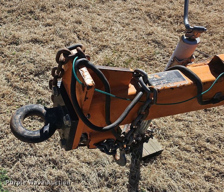 image for item EJ5950 2016 Altec DC1317 wood chipper