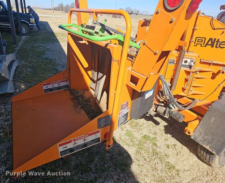 image for item EJ5950 2016 Altec DC1317 wood chipper