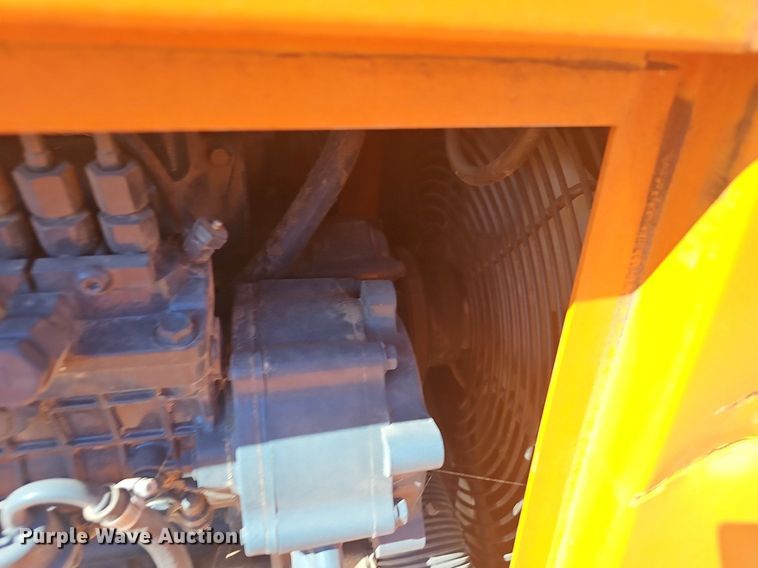 image for item EJ5950 2016 Altec DC1317 wood chipper