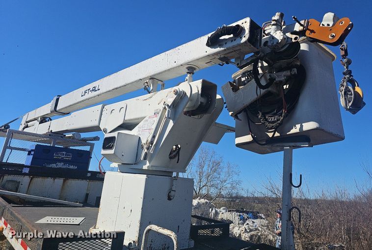 image for item EJ5951 Dakota Bodies  265-FB bucket truck bed