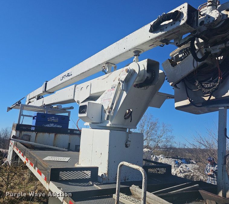 image for item EJ5951 Dakota Bodies  265-FB bucket truck bed