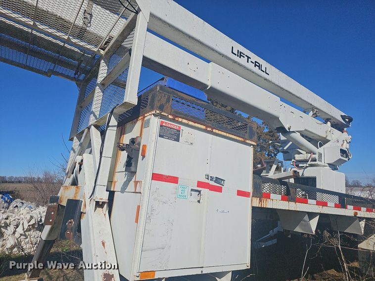 image for item EJ5951 Dakota Bodies  265-FB bucket truck bed