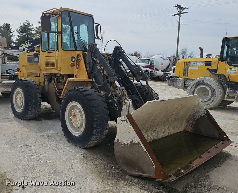 image for item EJ5954 1985 Caterpillar IT28 wheel loader