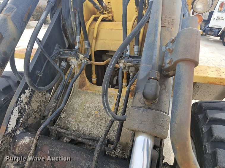 image for item EJ5954 1985 Caterpillar IT28 wheel loader