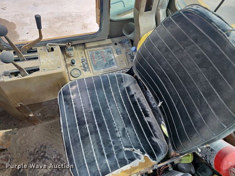 image for item EJ5954 1985 Caterpillar IT28 wheel loader