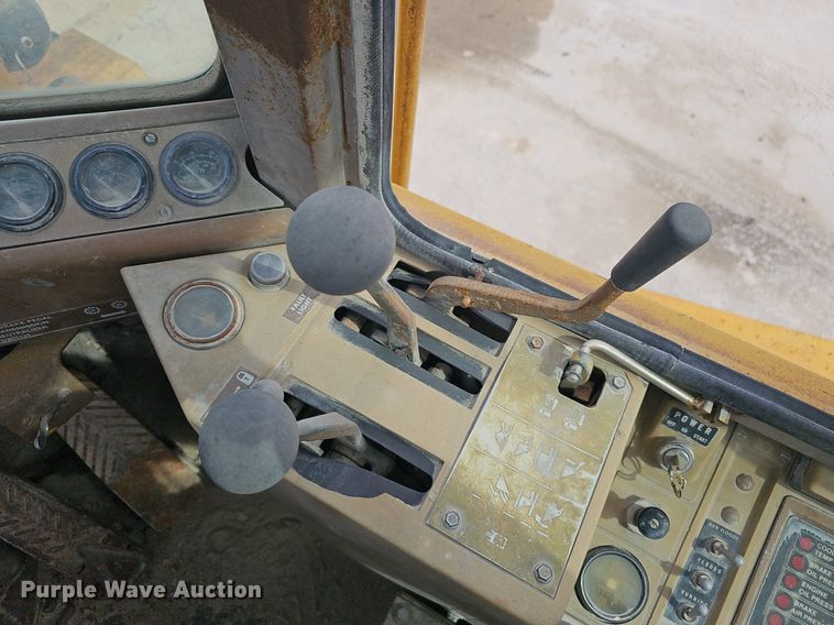 image for item EJ5954 1985 Caterpillar IT28 wheel loader