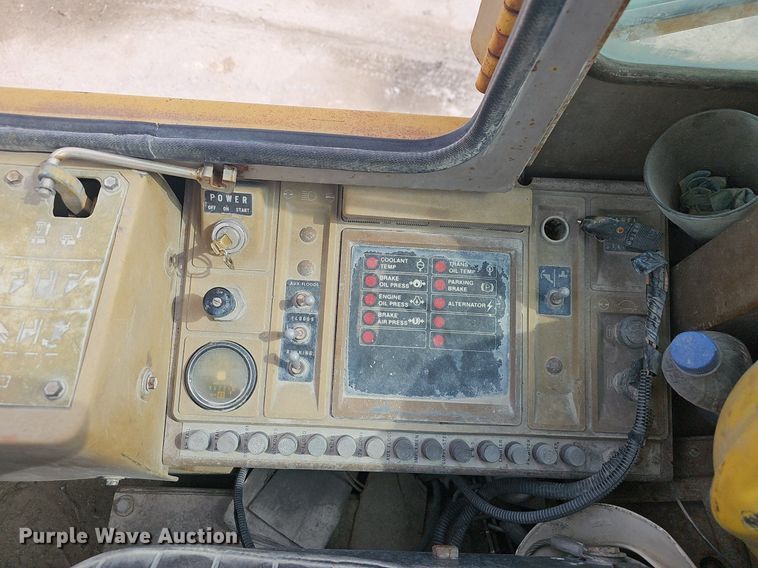 image for item EJ5954 1985 Caterpillar IT28 wheel loader