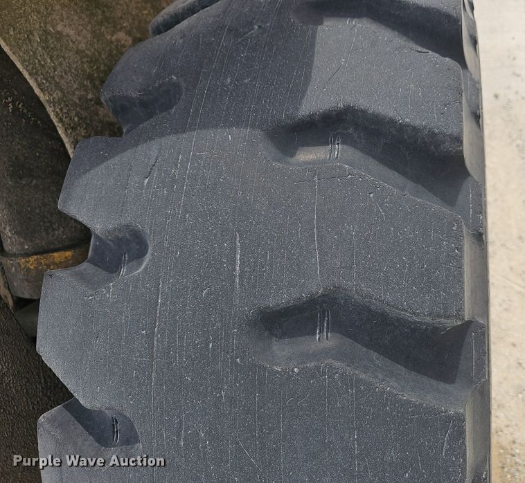 image for item EJ5954 1985 Caterpillar IT28 wheel loader