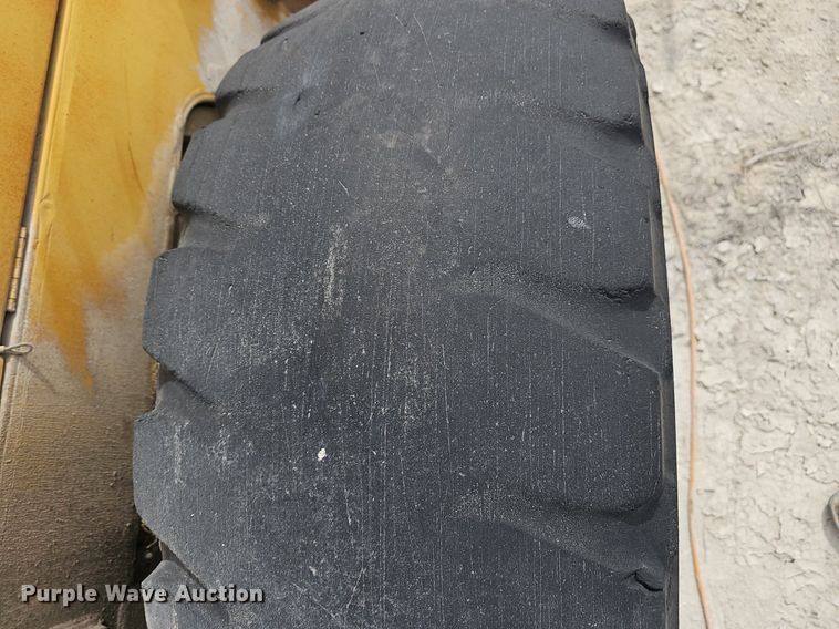 image for item EJ5954 1985 Caterpillar IT28 wheel loader