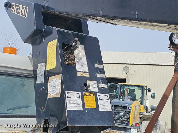 image for item EJ5955 1989 International 1754 bucket truck