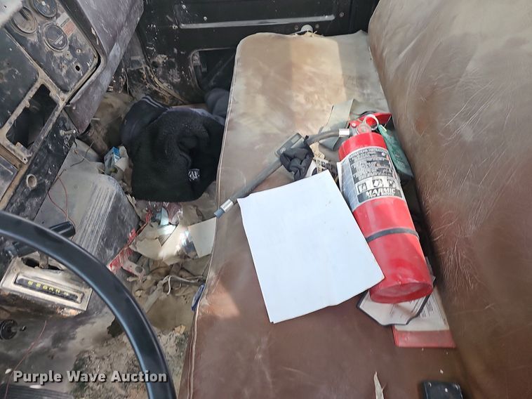 image for item EJ5955 1989 International 1754 bucket truck