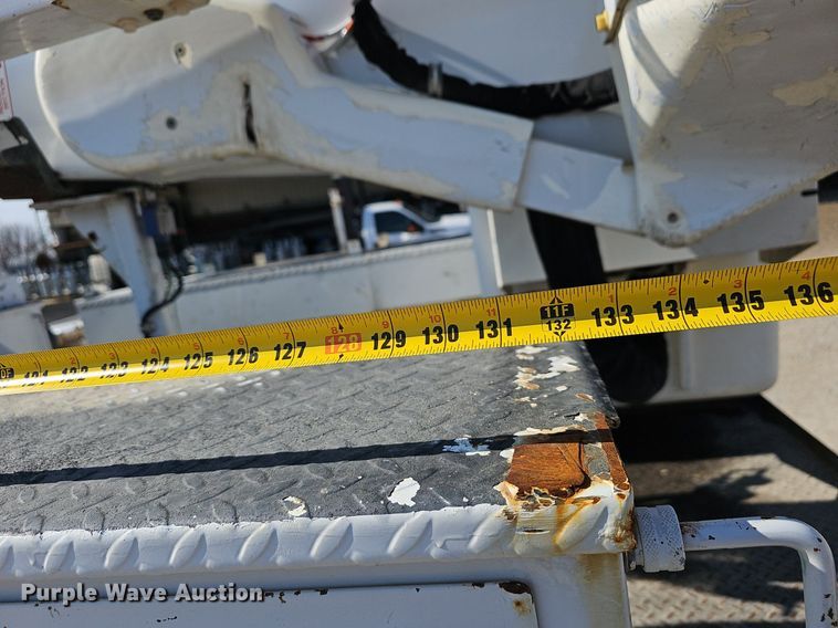 image for item EJ5956 2016 Ford  F550 Super Duty bucket truck