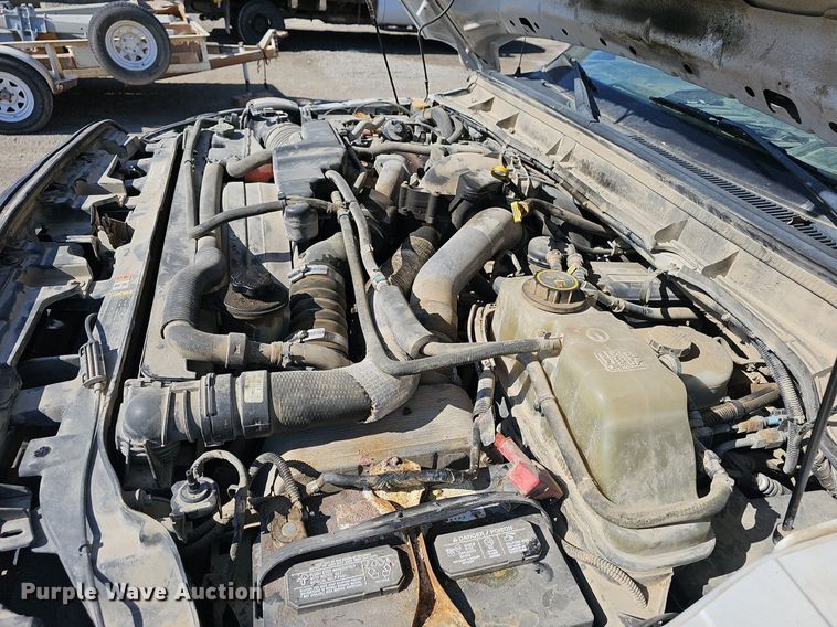 image for item EJ5956 2016 Ford  F550 Super Duty bucket truck