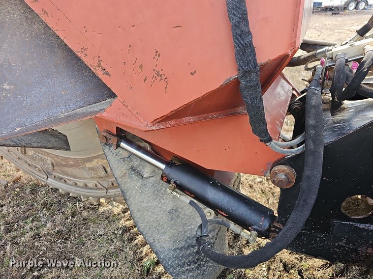 image for item EJ5961 2013 Ditch Witch RT115 rock saw