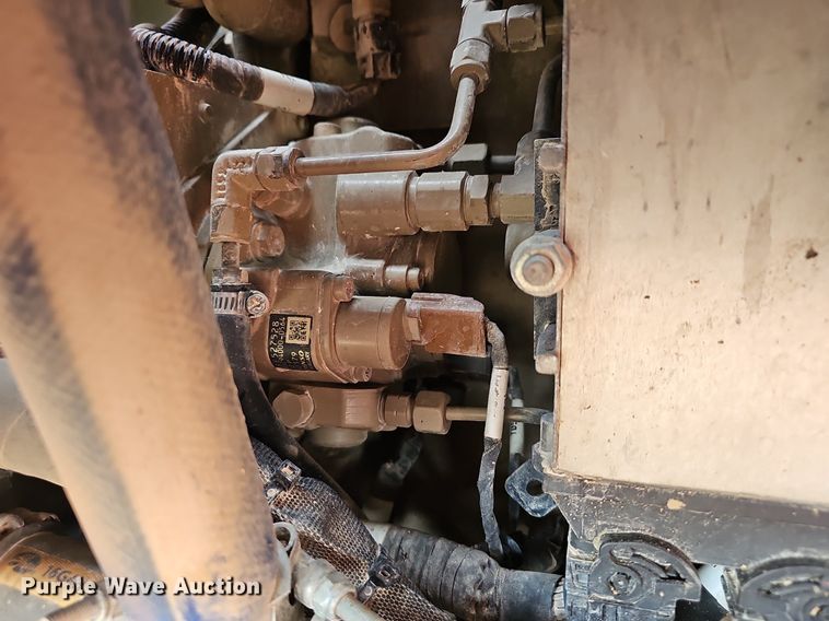 image for item EJ5961 2013 Ditch Witch RT115 rock saw