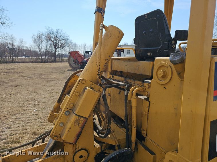 image for item EJ5966 1996 Delta DT150C cable plow