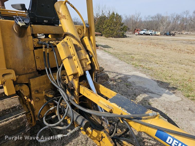 image for item EJ5966 1996 Delta DT150C cable plow