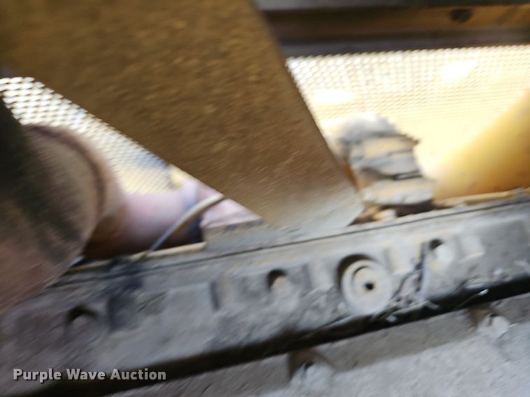 image for item EJ5966 1996 Delta DT150C cable plow