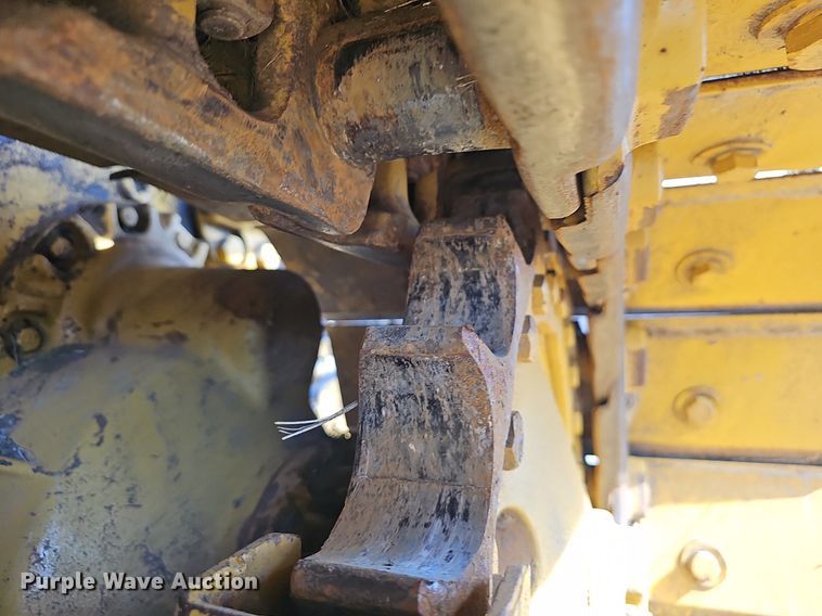 image for item EJ5966 1996 Delta DT150C cable plow