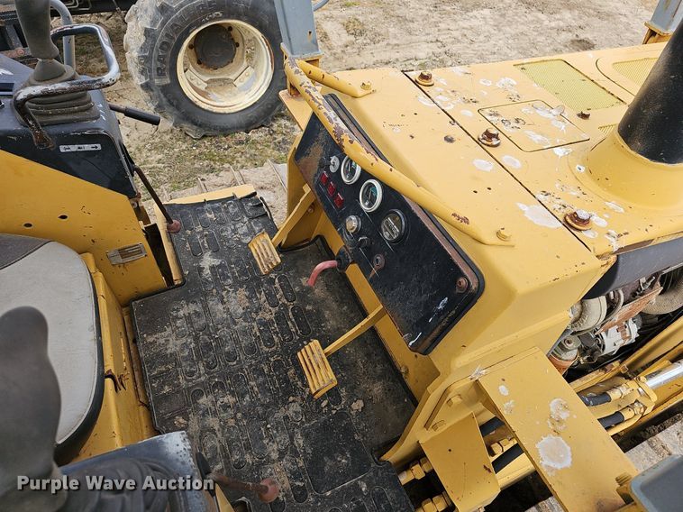 image for item EJ6066 1997 Komatsu  D31P-20E dozer