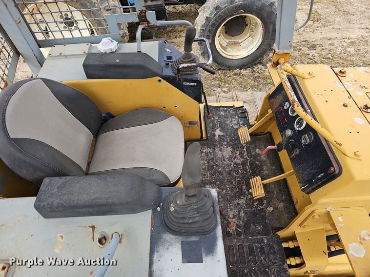 image for item EJ6066 1997 Komatsu  D31P-20E dozer