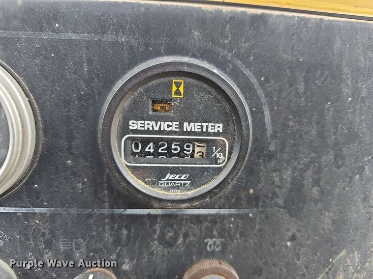 image for item EJ6066 1997 Komatsu  D31P-20E dozer