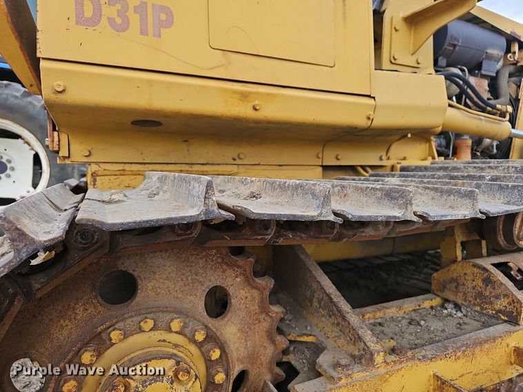 image for item EJ6066 1997 Komatsu  D31P-20E dozer