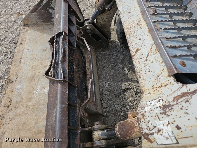 image for item EJ6069 2007 Takeuchi  TL140 tracked skid steer loader