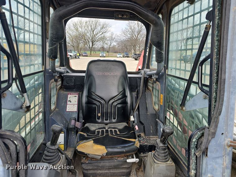 image for item EJ6069 2007 Takeuchi  TL140 tracked skid steer loader