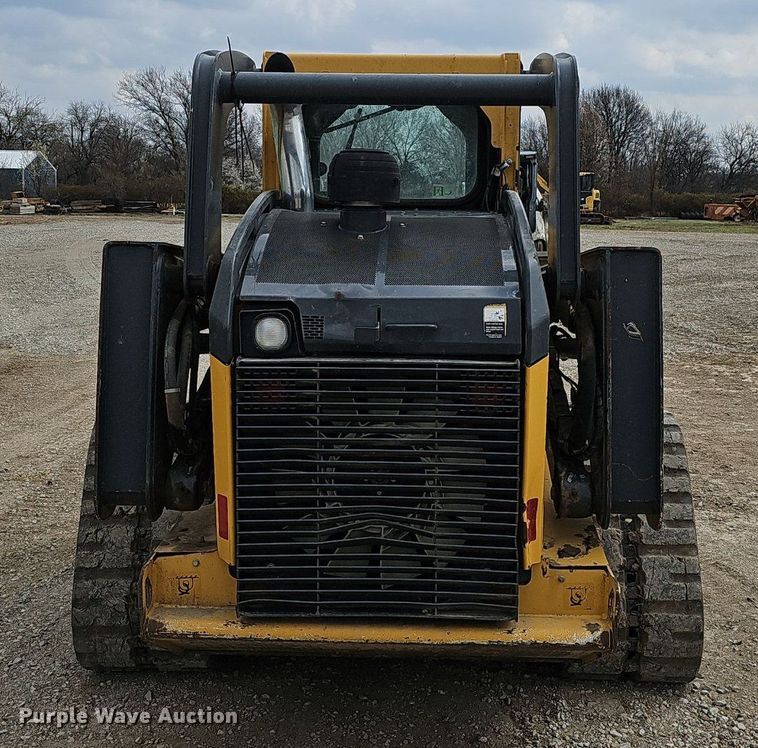 image for item EJ6071 2015 John Deere 329E tracked skid steer loader