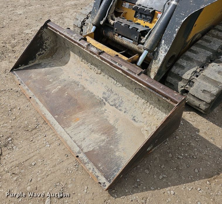 image for item EJ6071 2015 John Deere 329E tracked skid steer loader